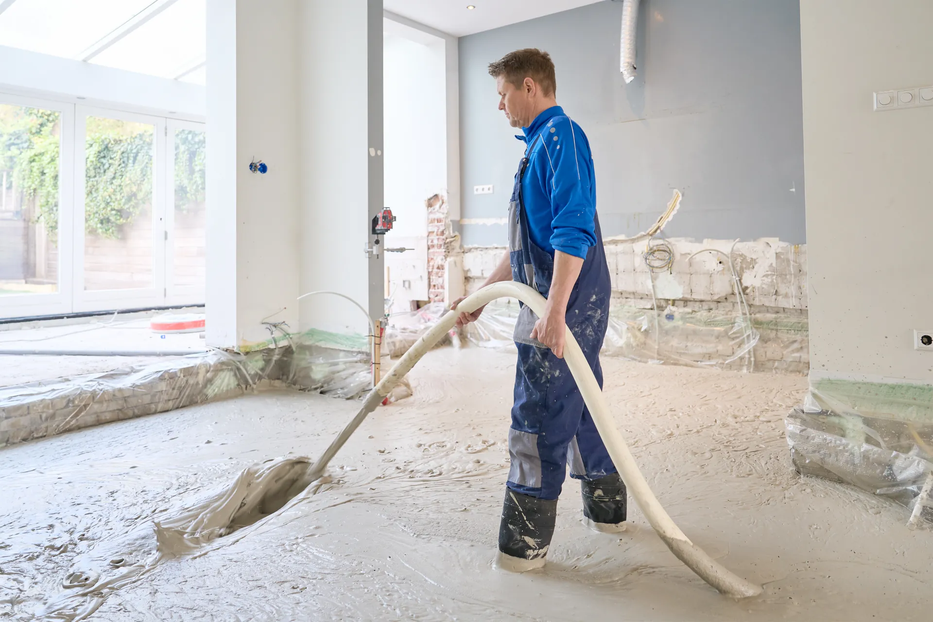 Schuimbeton storten in een bestaande woning